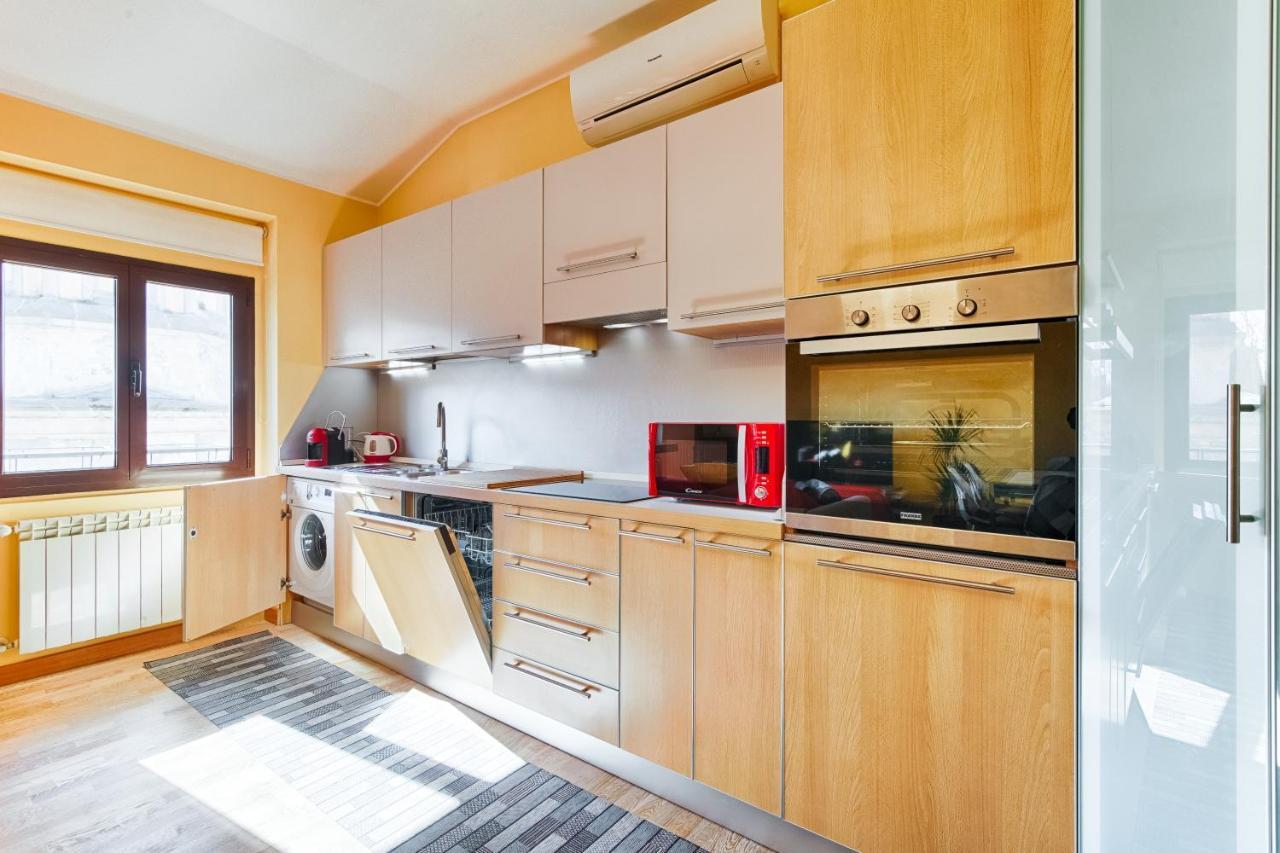 Frida Apartment Nuovo Luminoso Con Vista Aperta Trieszt Kültér fotó
