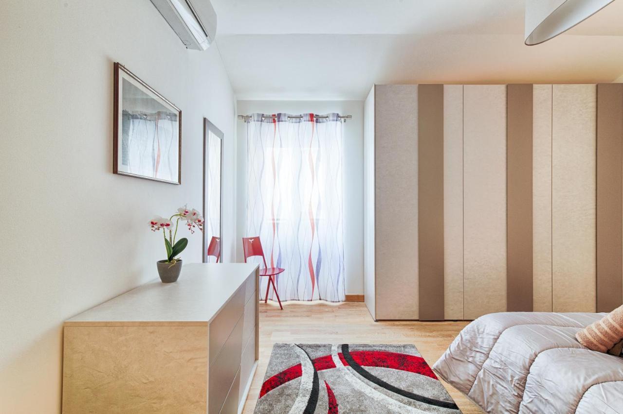 Frida Apartment Nuovo Luminoso Con Vista Aperta Trieszt Kültér fotó
